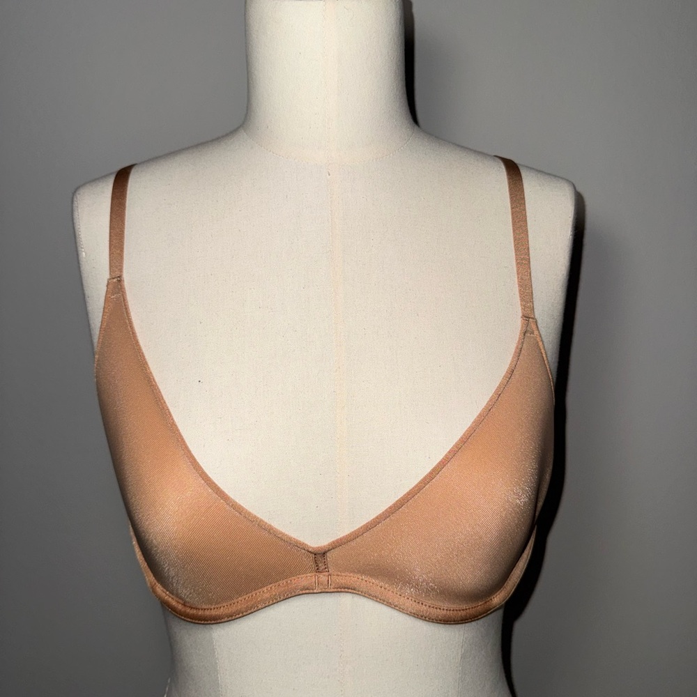 SKIMS- Women's No-Show Tan Bra